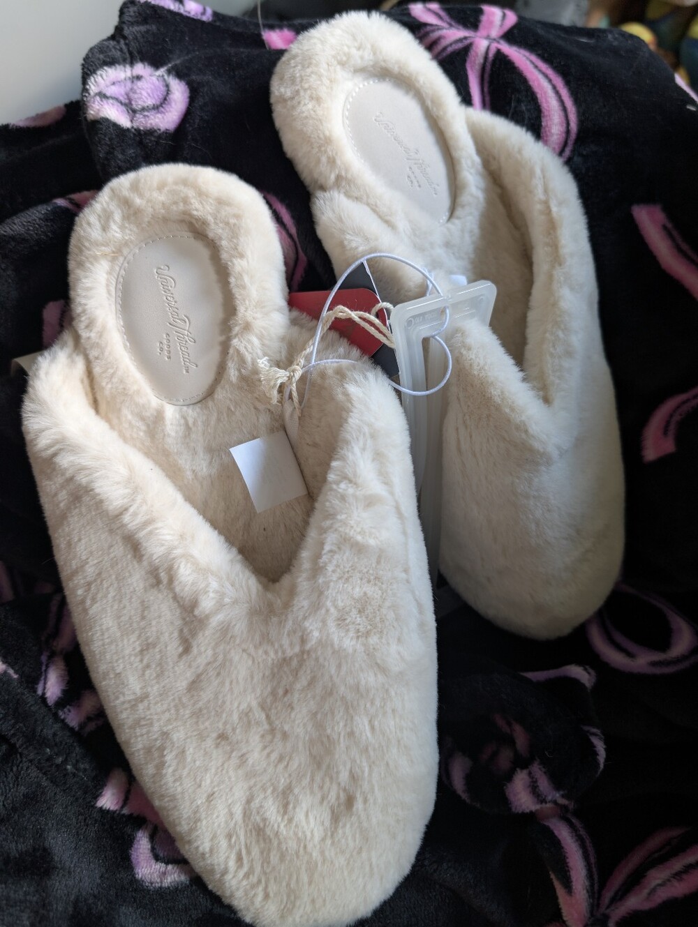 Universal Threads Plush Faux-Fur Slip-Ons in Cream